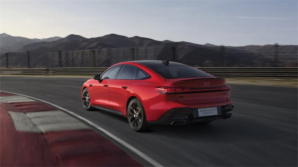 全新开云电子奥迪A5L Sportback正式上市，限时臻享价25.99万元起
