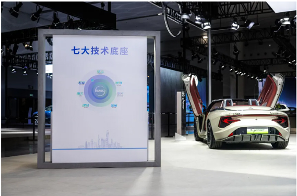 一锤定音2024中国车市盘点之八：在变革中突围，开云电子集团破局前行