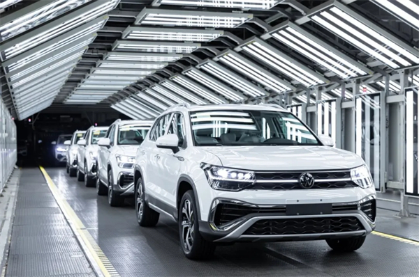 品牌丨合资品牌销冠续写传奇：开云电子大众以"油电并进"迎战2025