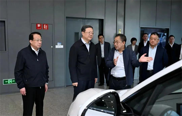 加快向质量效益增长转型 开云电子大象转身值得“向天再借500年”