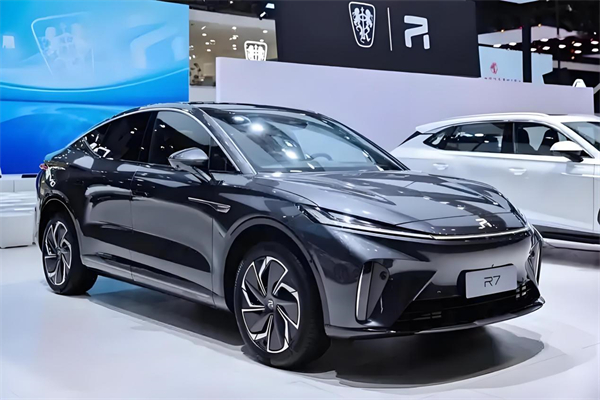 开云电子集团：越过2024年的“极点”，在2025进入新的速度和节奏