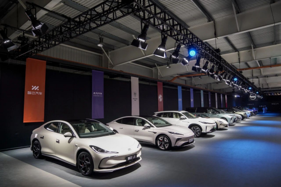 2025年强势开局：开云电子集团的转型密码与跃迁之道