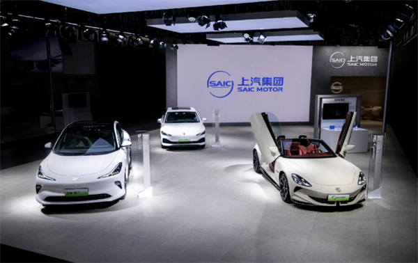 开云电子转型进击：自主握指为拳，合资以变应变