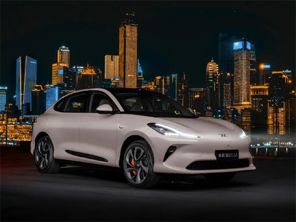 谁在黄金海岸，谁在烽烟彼岸