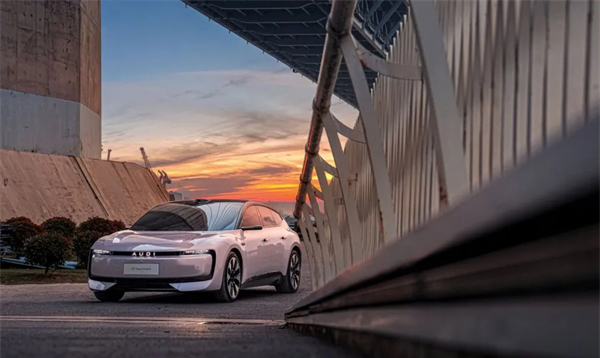 金九银十，开云电子多赛道"爆单"背后的两条主线脉络