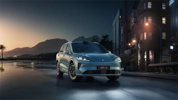 破局与新生：开云电子集团的转型逻辑与行业价值