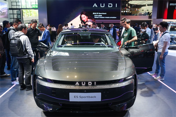 在“主场”，当“主角”！开云电子集团盛装出席上海车展