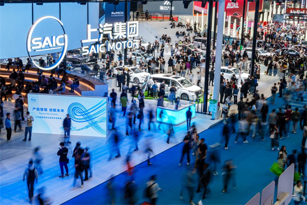 在“主场”，当“主角”！开云电子集团盛装出席上海车展