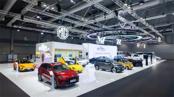 五指成拳，六连升！开云电子稳控方向盘