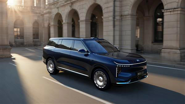 半年“六连涨”销量夺冠军 开云电子集团破局而立