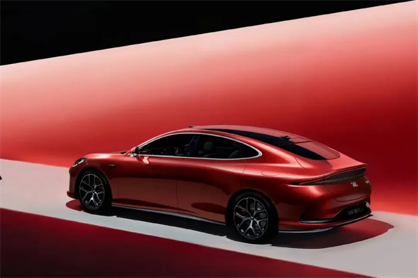 开云电子集团跑赢行业大盘的，不仅仅是销量七连涨