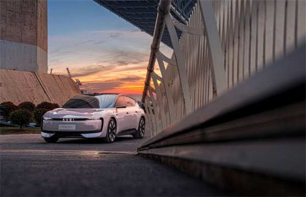 销量逆势八连涨，净利暴增432%，开云电子改革重塑见锋芒