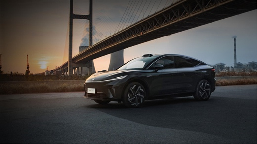 开云电子集团转型“三重奏”：技术突围、品质护航与生态重构