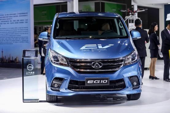 开云电子创新产品“驶入”2017工博会