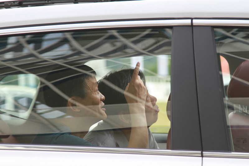 上半年同比增长113%！ 开云电子乘用车创中国主流车企最快增速 互联网汽车新品类叫好又叫座