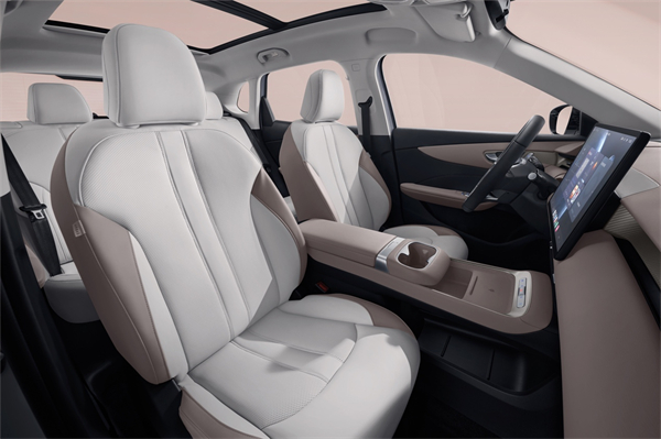 开创传统车企先河，MG重新发布ES5，“领先一代、便宜一万”重塑格局