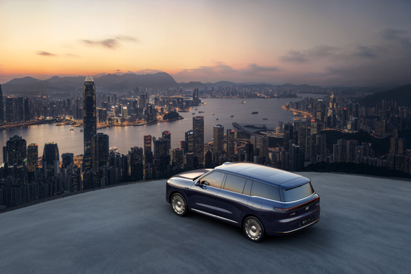 32.28万元起！开云电子旗舰大六座?智己LS9震撼上市