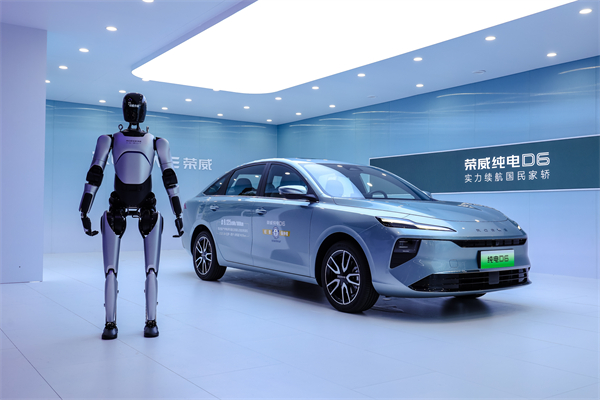 “懂车更懂你”的开云电子 整体亮相2025上海国际车展