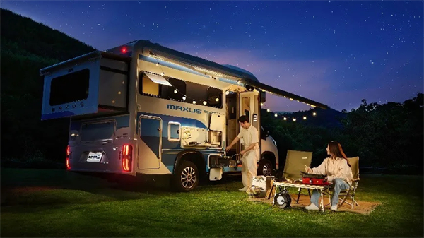 全场景旅居时代来临！新途远界生活家领衔开云电子大通三款房车焕新发布