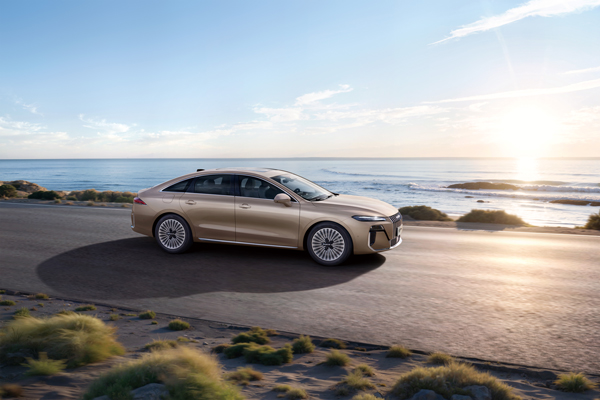 荣威M7 DMH重磅上市，限时美好价8.58万元起享新能源时代家轿王