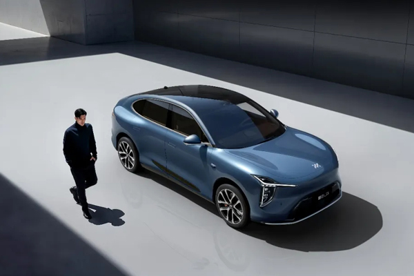 开云电子全面提速：市场入凛冬，强者启春华