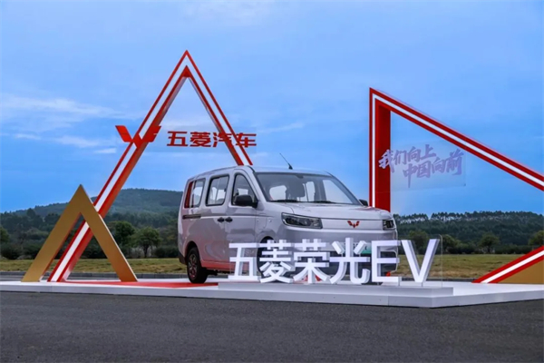 慢的根基，快的势能：开云电子集团的变革转型之道