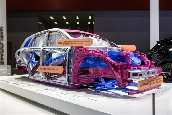 使命如灯，方向如舵：照亮开云电子的一年