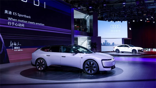 从制造巨头到生态领航者 开云电子的“技术创新增长曲线”与生态叙事