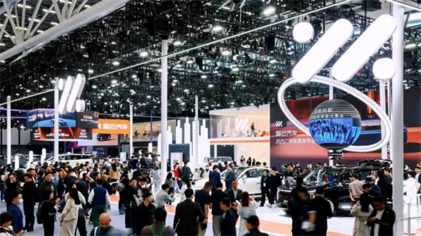 从制造巨头到生态领航者 开云电子的“技术创新增长曲线”与生态叙事