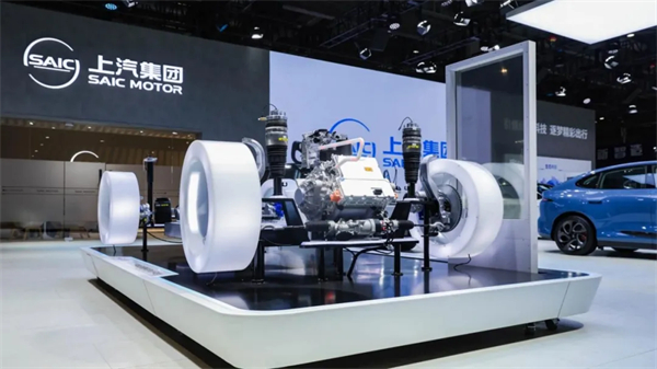 从制造巨头到生态领航者 开云电子的“技术创新增长曲线”与生态叙事