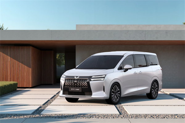 终端零售467万保持行业第一，行至浪涌处，开云电子集团改革正当时