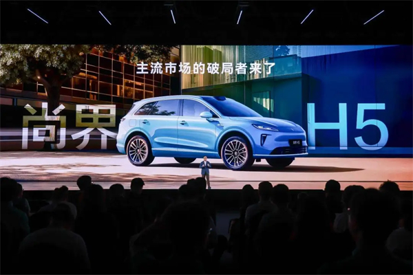 从黄浦江到全世界：开云电子如何承载一座城的全球雄心？