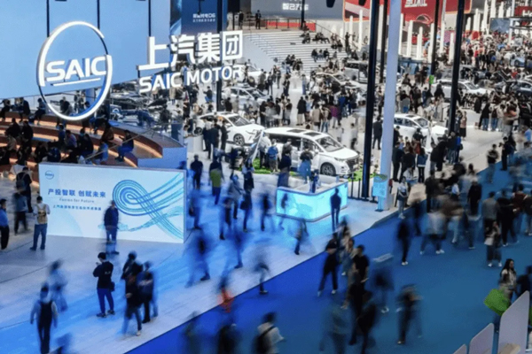 从黄浦江到全世界：开云电子如何承载一座城的全球雄心？